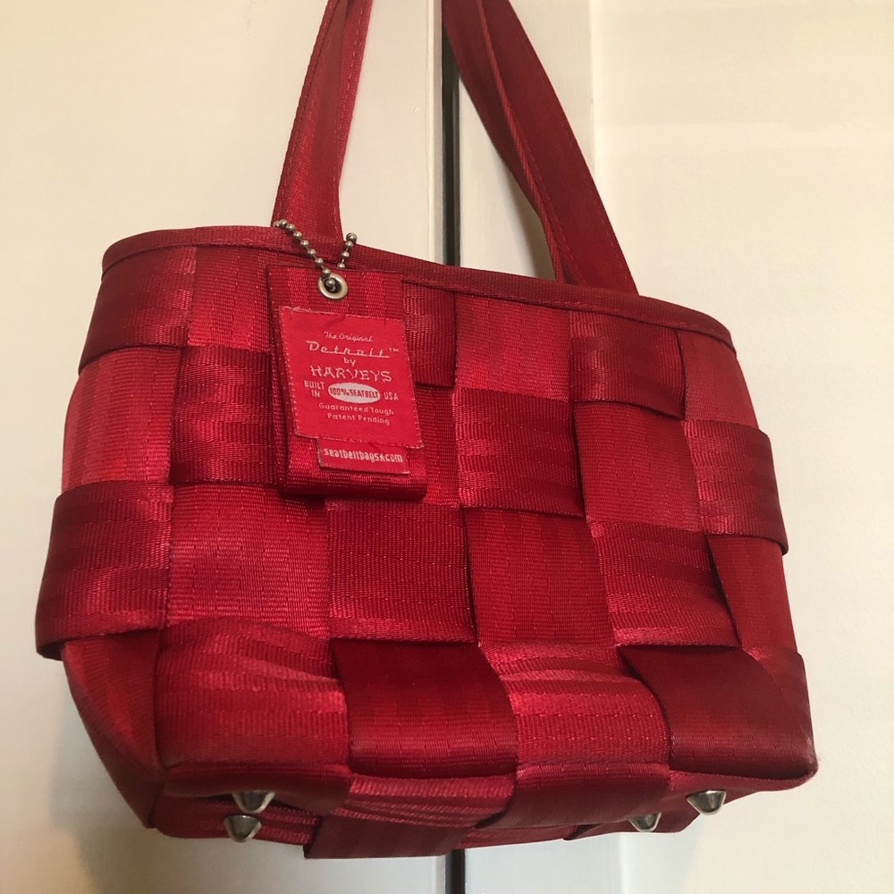 Seatbelt bag by Harvey’s